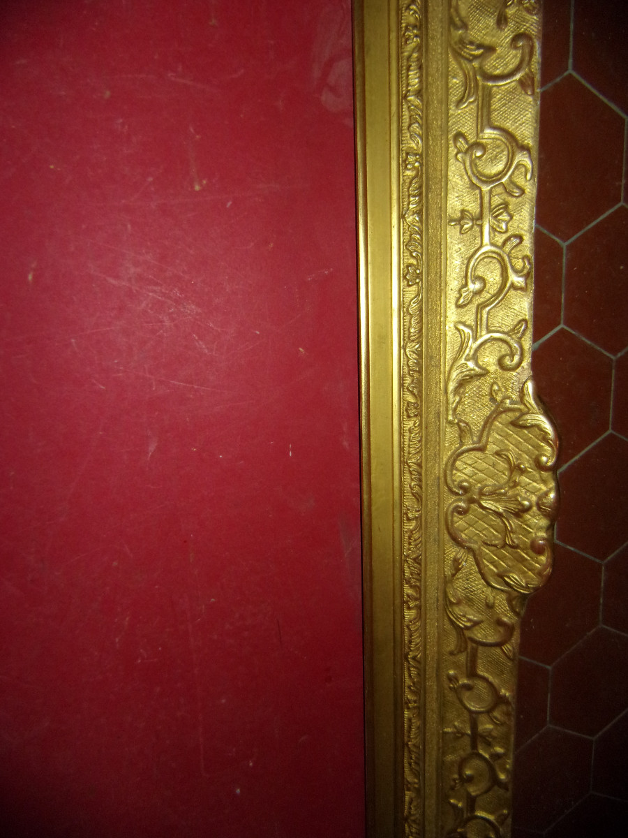 Cadre époque 20 ème, style Louis XIV, en bois doré.-photo-1