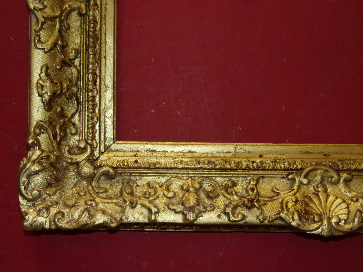 Cadre époque 19ème, en bois doré.-photo-1
