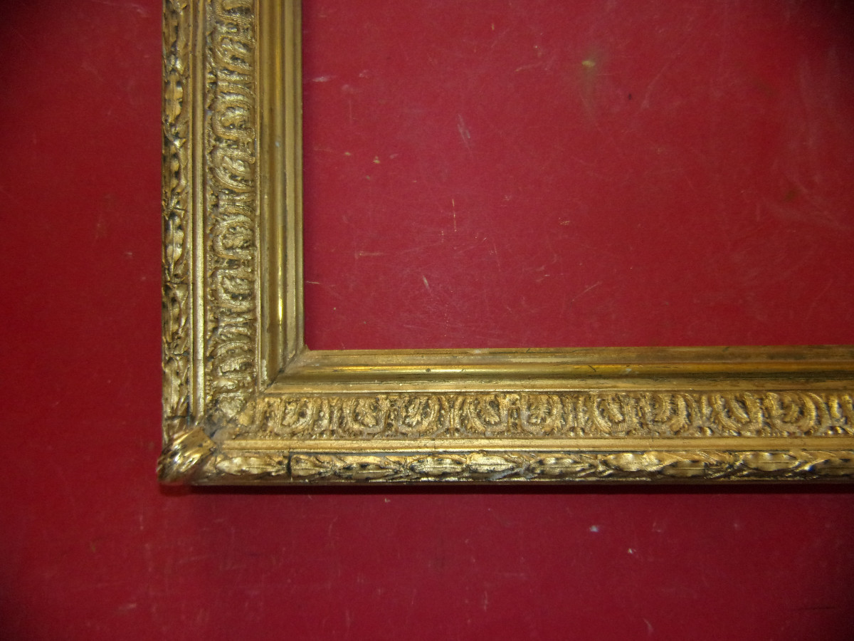 Cadre époque 19ème, en bois doré.-photo-1