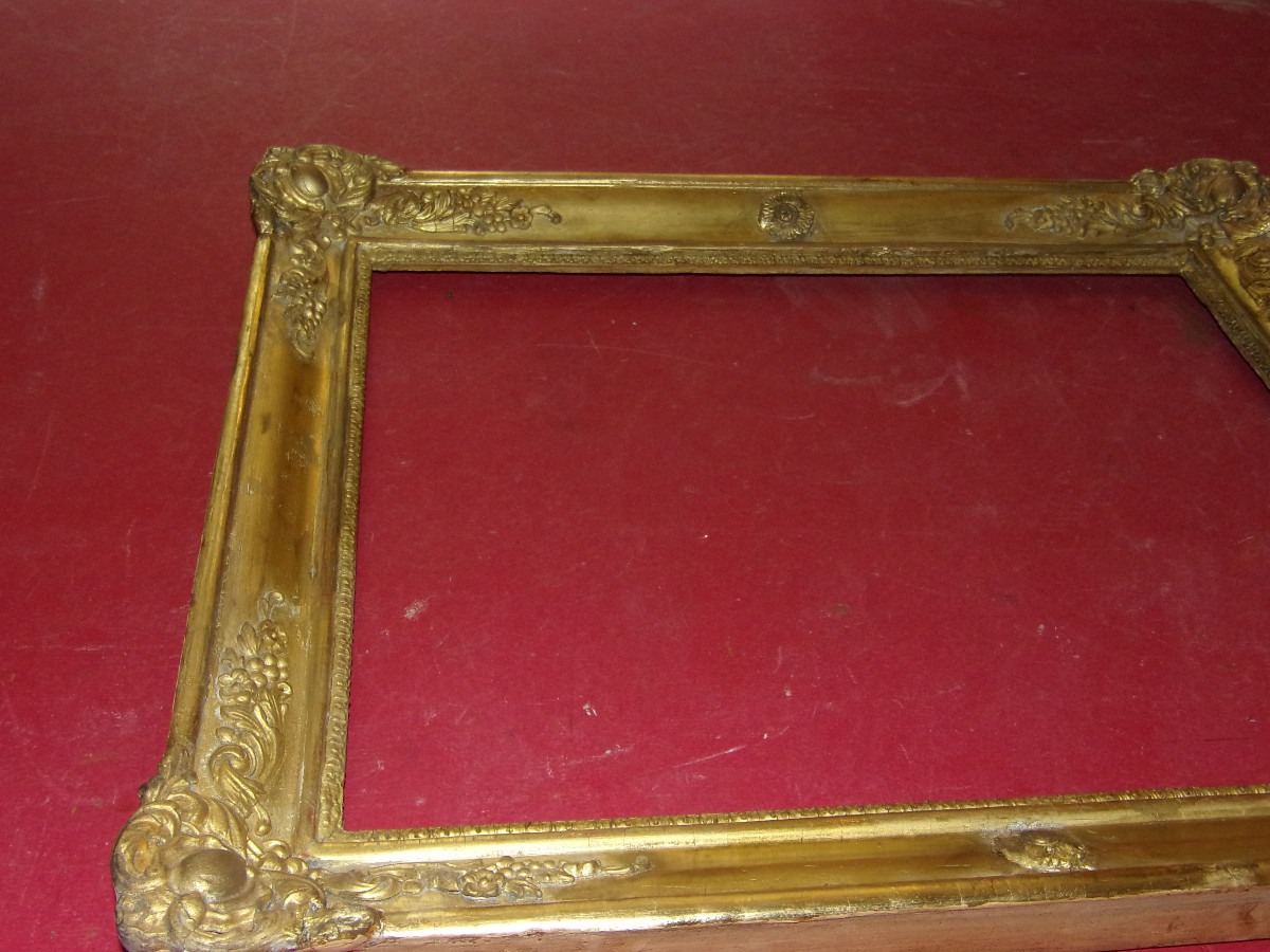 Cadre époque 19ème, en bois doré.-photo-2