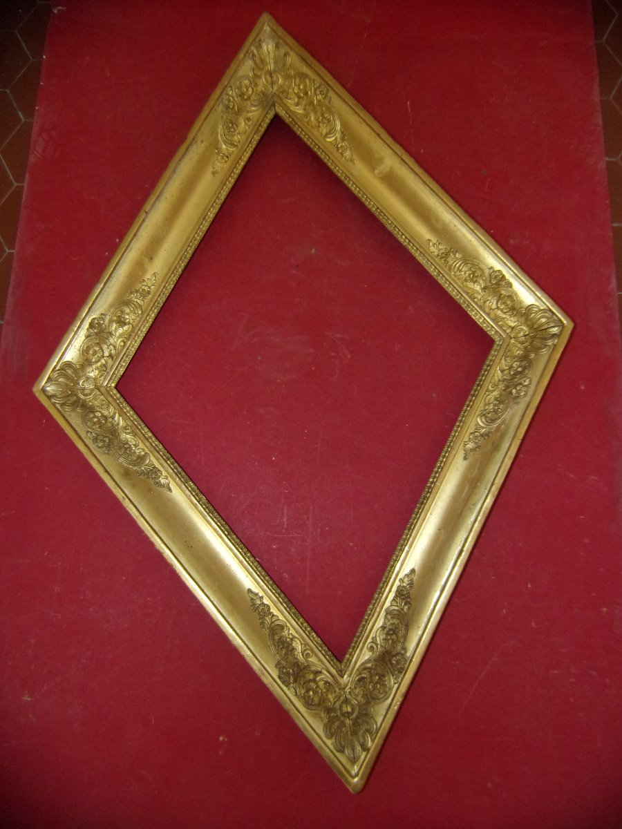 Cadre  original, époque 19ème, en bois doré.