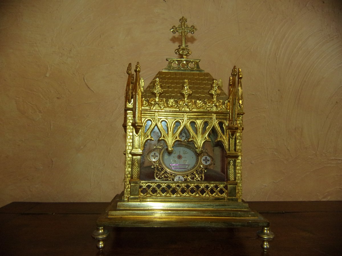  Neo-gothic Reliquary Made Of Gilded Bronze,  Relic Of Saint Vincent De Paul, 19th Century