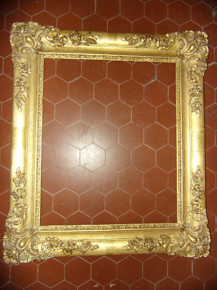 19th-century Gilded Wooden Frame.