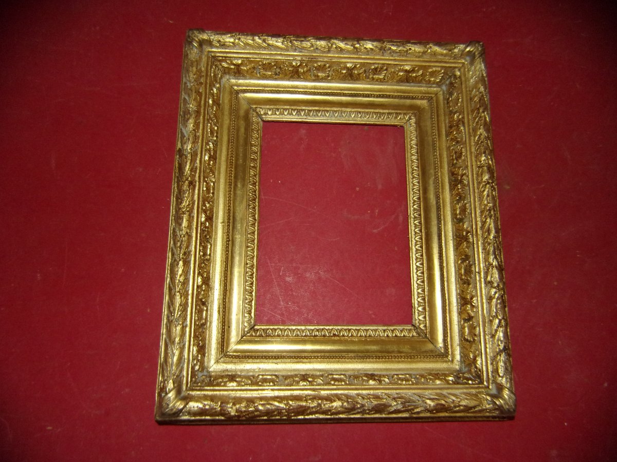 19th-century Gilded Wooden Frame.