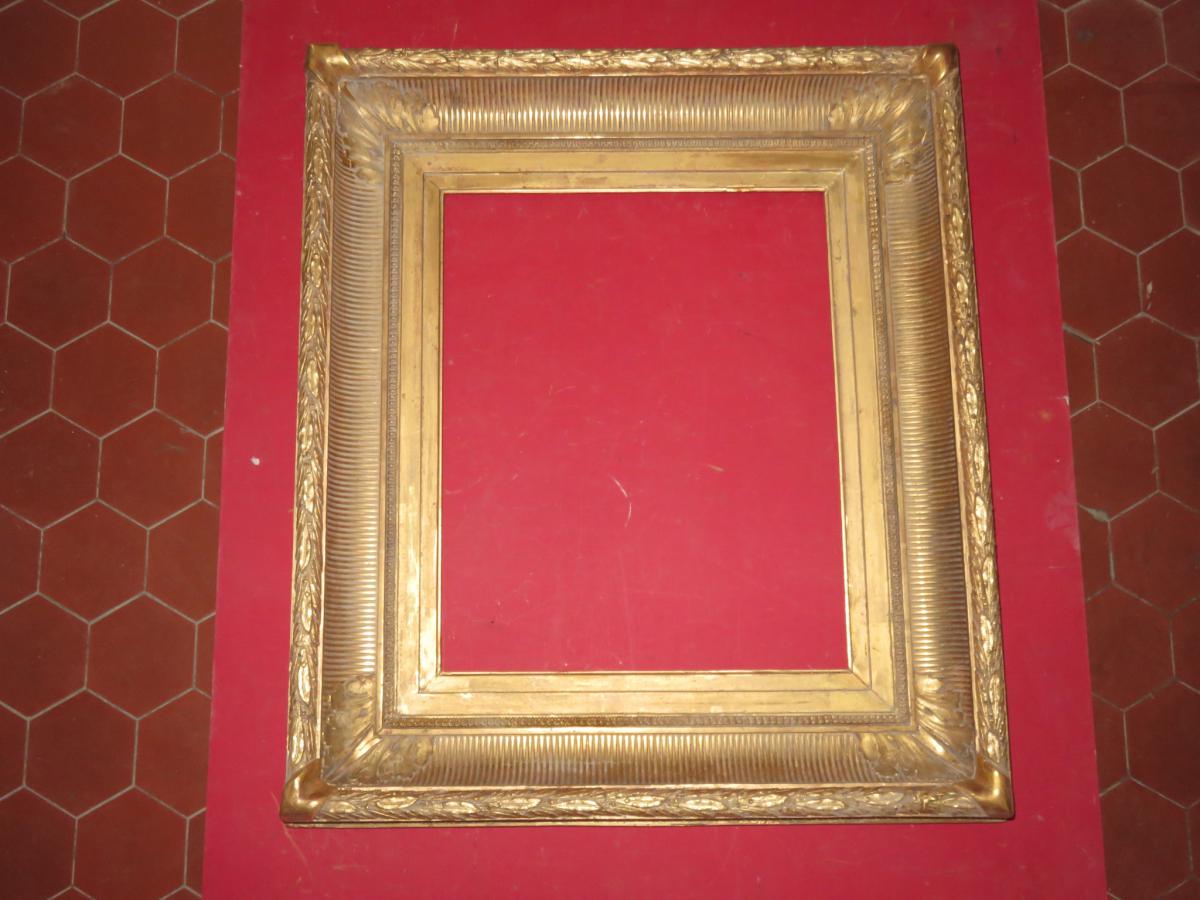 Setting 19th Time In Golden Wood.