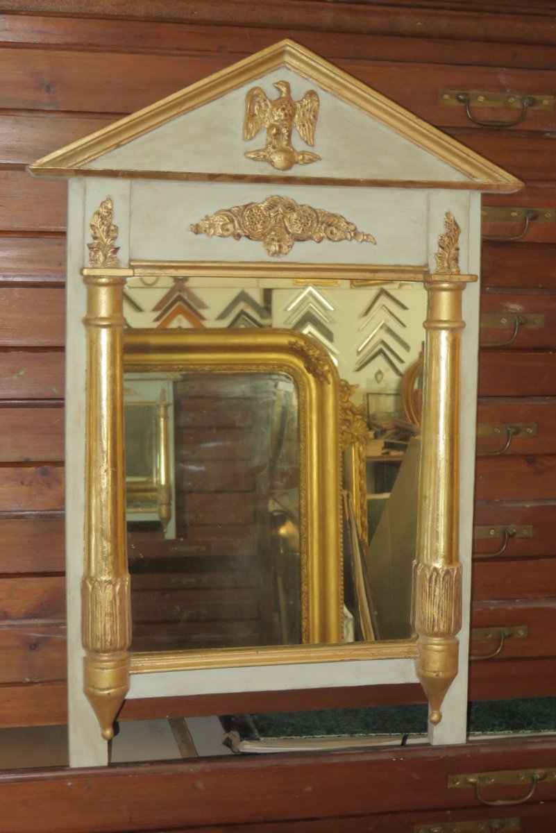 Miroir Avec Colonnes En Bois Peint Et Doré, époque 19ème.