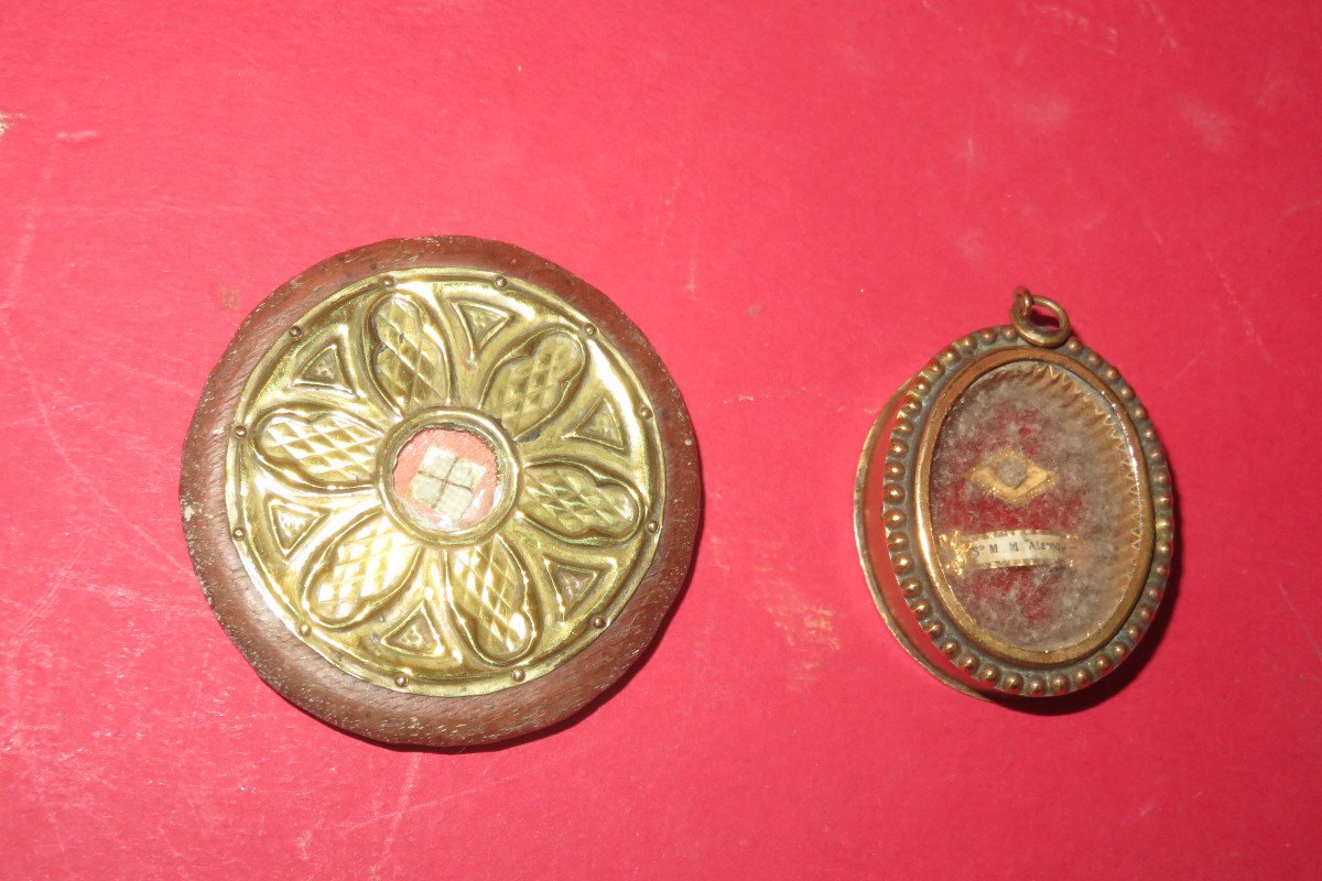 Two Reliquary Medallions, 19th Century.