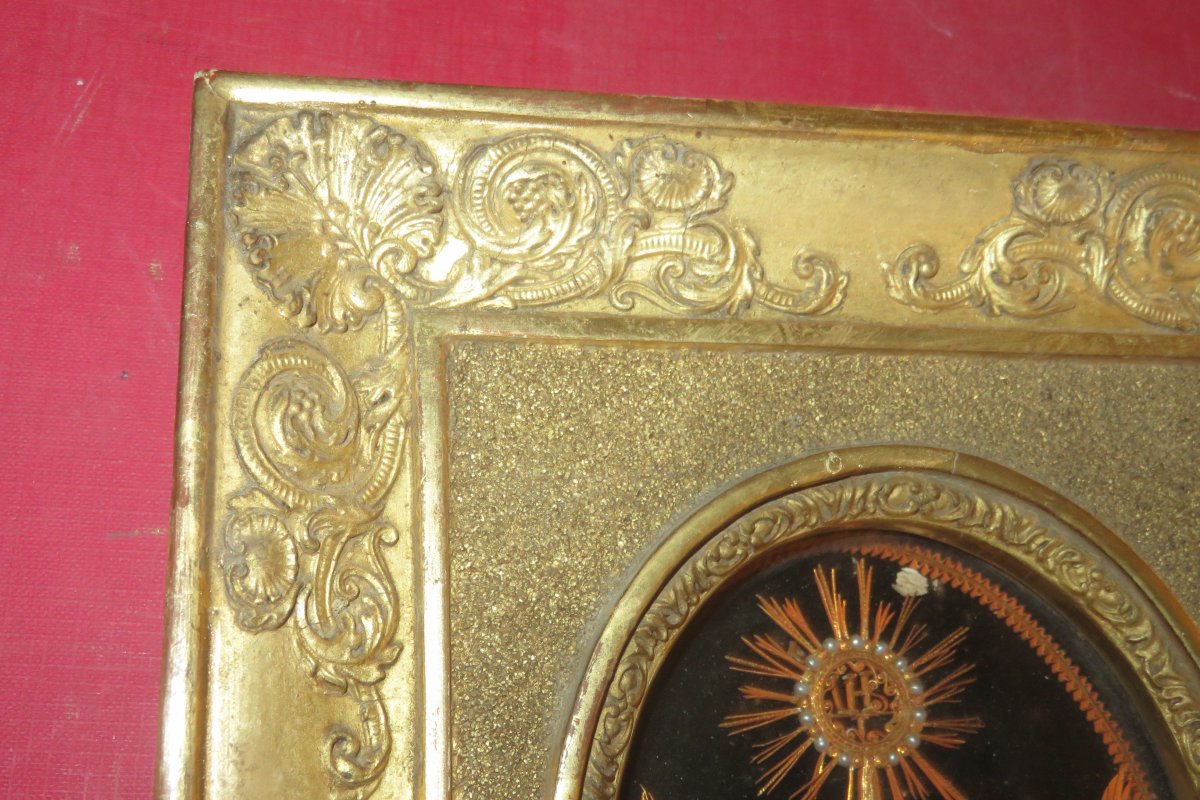 Reliquary Frame Early 19th Time In Golden Wood.-photo-2