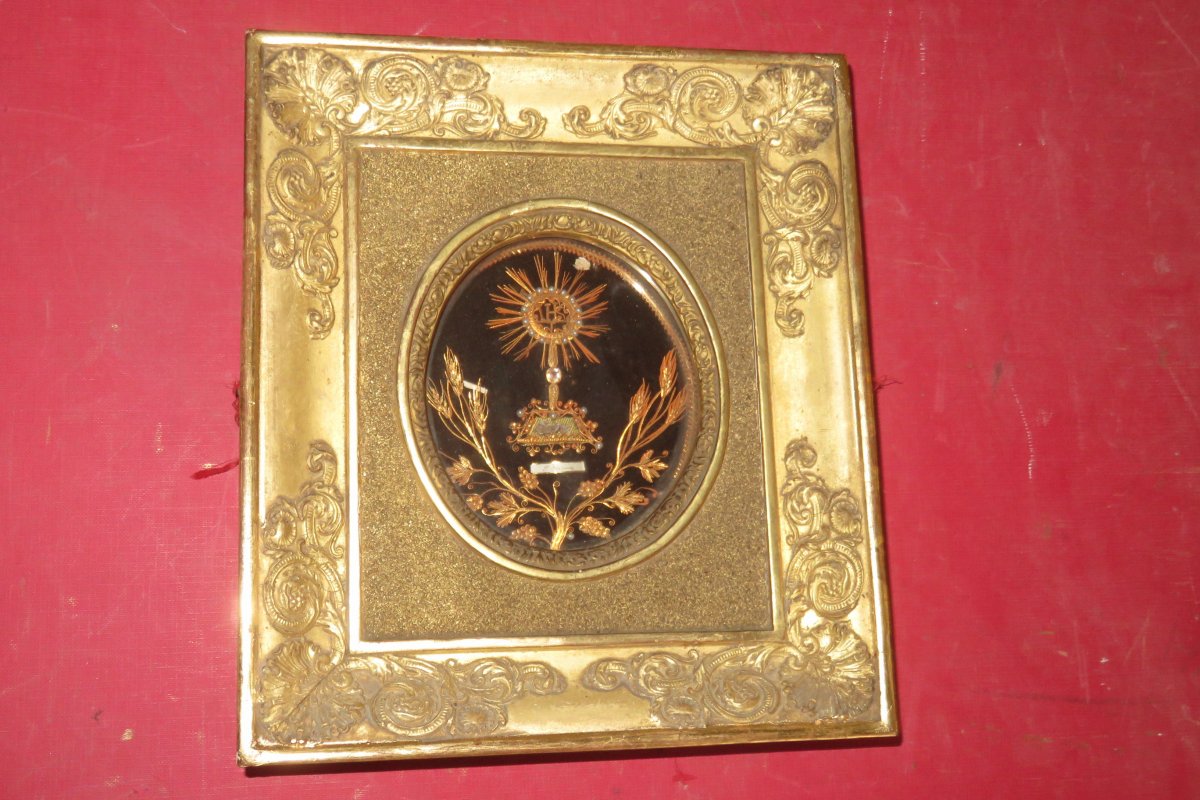 Reliquary Frame Early 19th Time In Golden Wood.