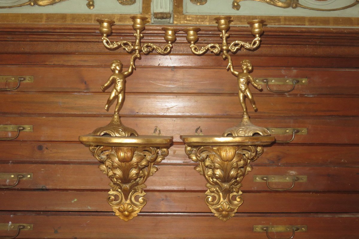 Paire De Bougeoirs 3 Feux En Cuivre Doré, époque 19ème.