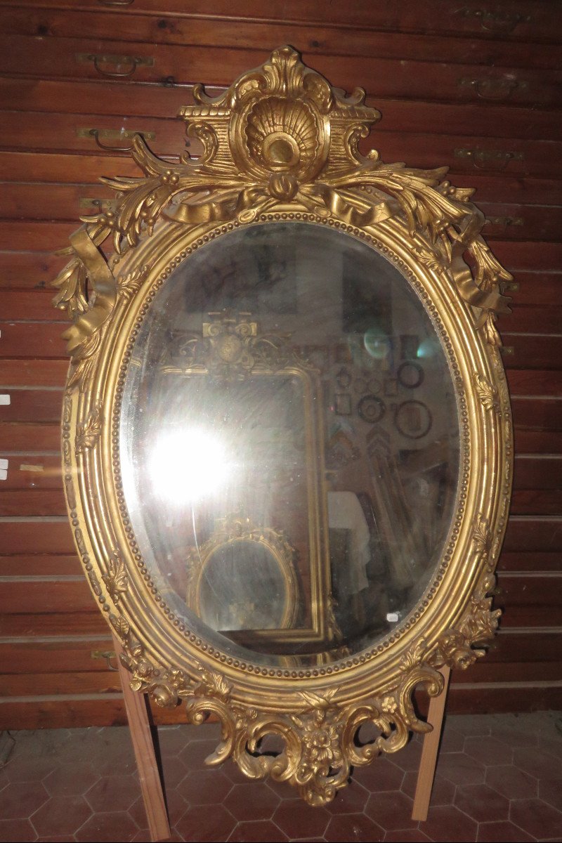 Grand Miroir Ovale, En Bois Doré, époque 19ème.