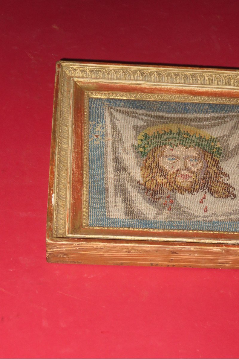 Christ In Bead Embroidery, Early 19th Time.-photo-4