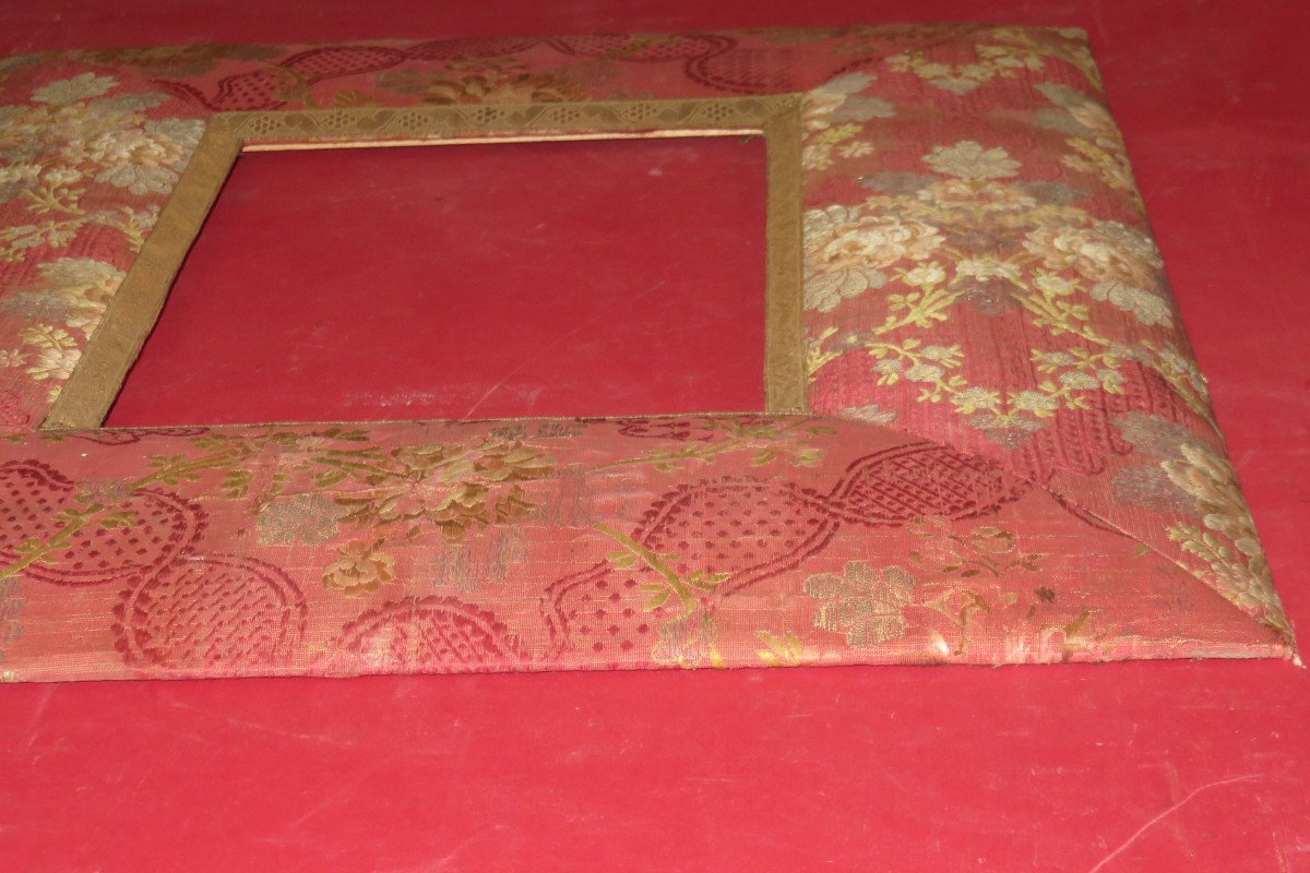 Frame Dressed In Embroidered Fabric, Early 19th Time.-photo-4