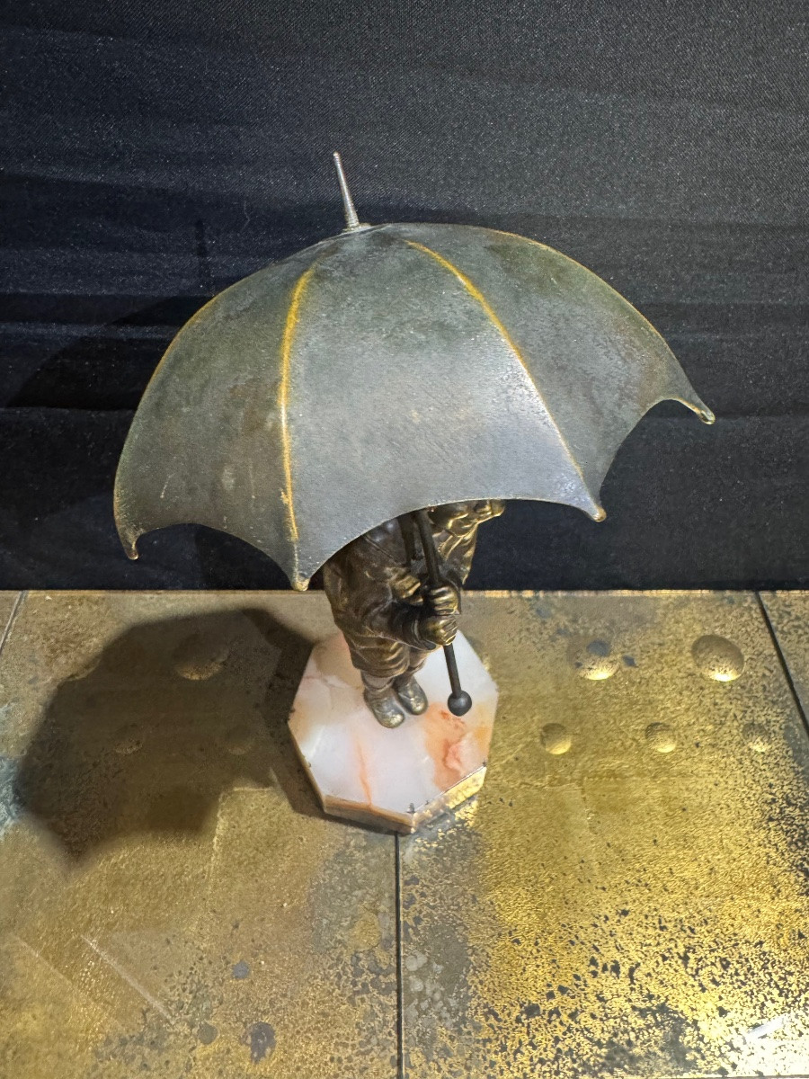 Demetre Chiparus – The Child With An Umbrella Patinated Bronze Sculpture – Onyx Base-photo-1