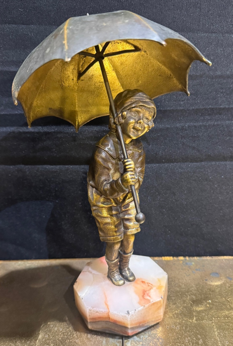 Demetre Chiparus – The Child With An Umbrella Patinated Bronze Sculpture – Onyx Base