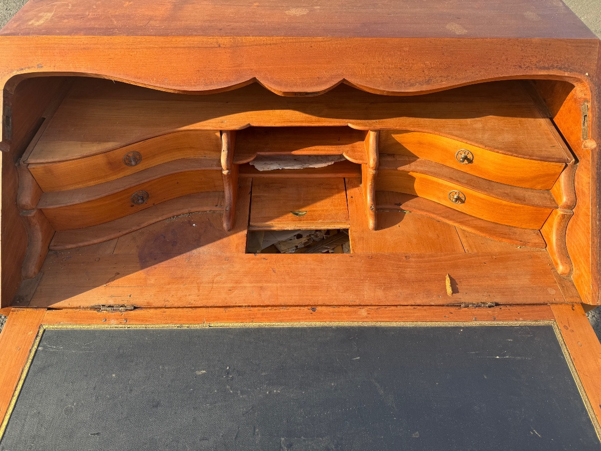 Bureau de pente en merisier époque XVIIIeme-photo-3