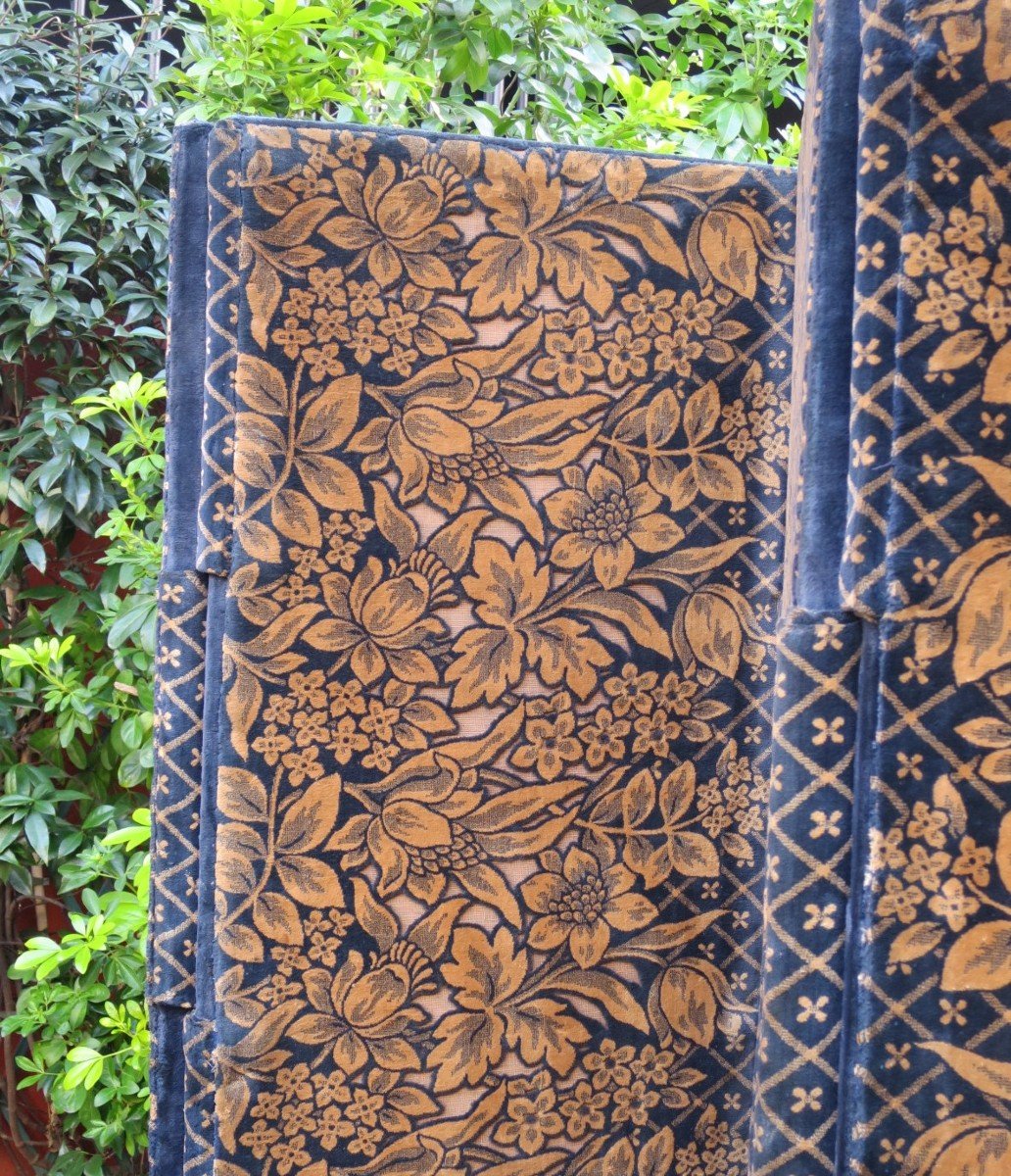 Screen 4 Panels, Double Sided, Cut Velvet Fabric, Early Twentieth-photo-2