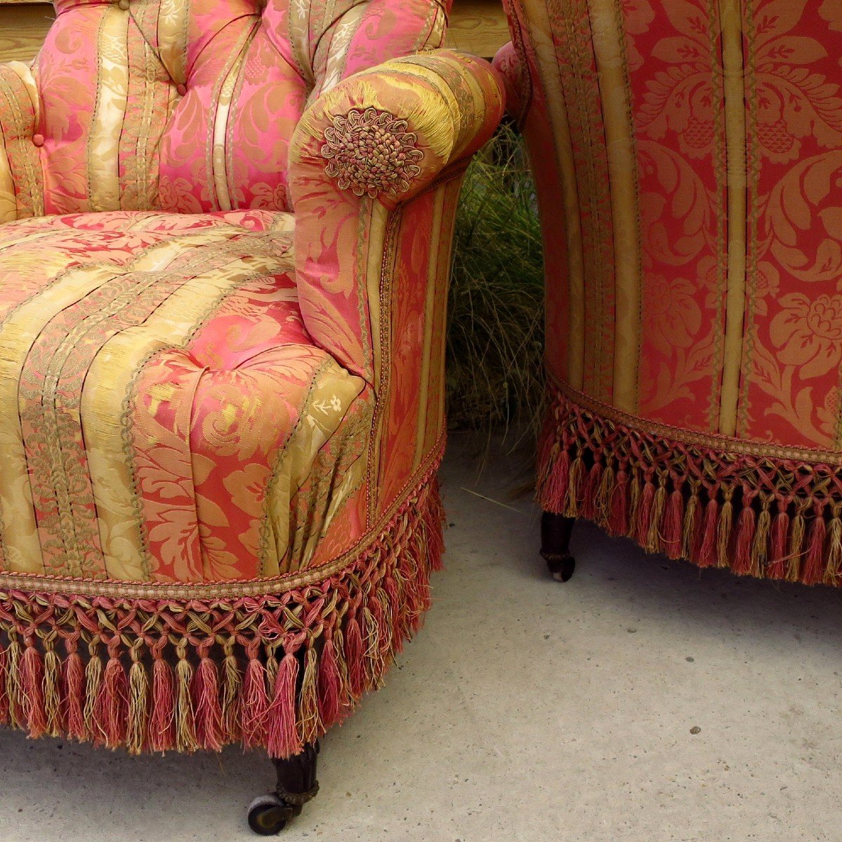 Paires de fauteuils Napolèon III capitonnés en soie-photo-4