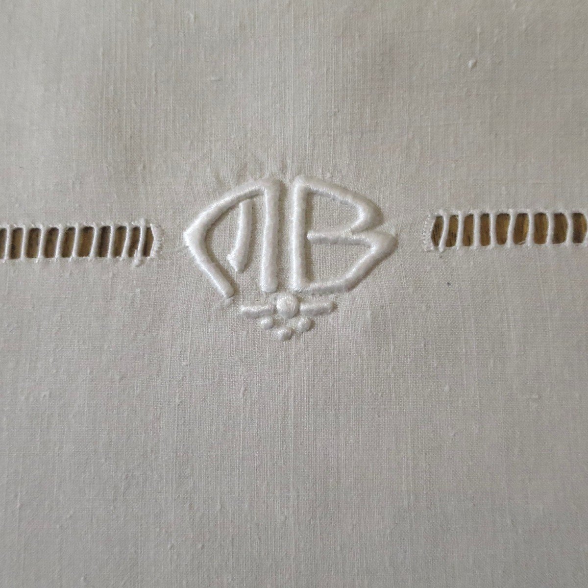 Linen Table Service, Hand Embroidered, Monogrammed Mb, Circa 1925-photo-3