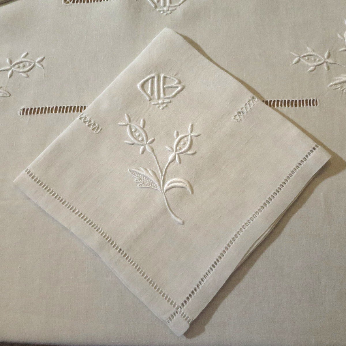 Linen Table Service, Hand Embroidered, Monogrammed Mb, Circa 1925-photo-6