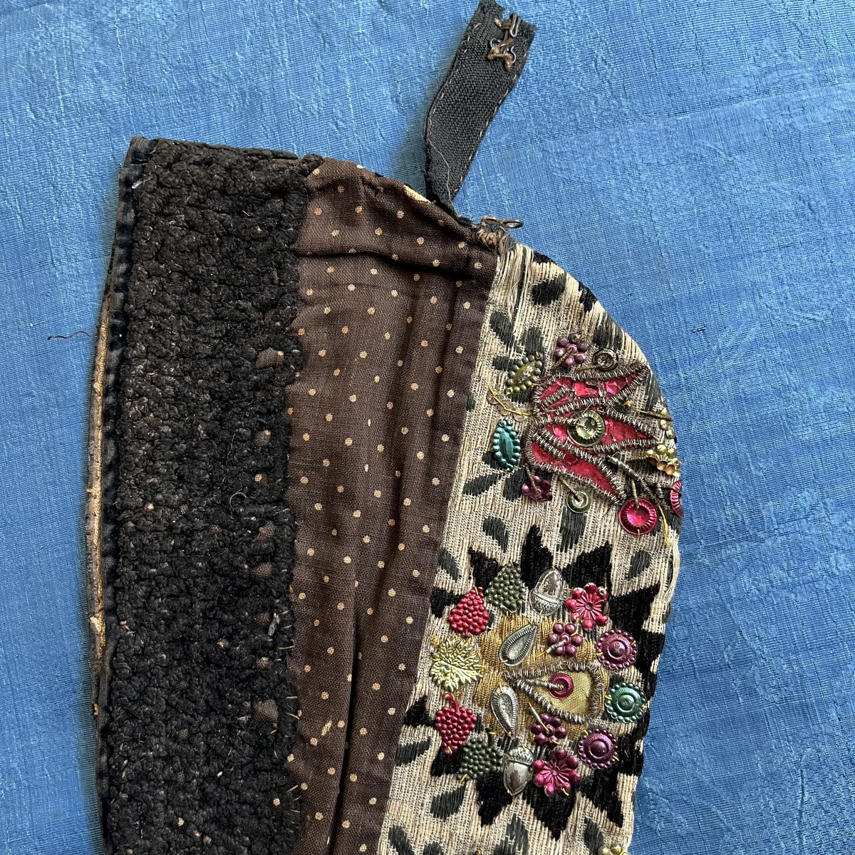 Bonnet brodé de coiffe alsacienne de mariage, XVIIIe-photo-2