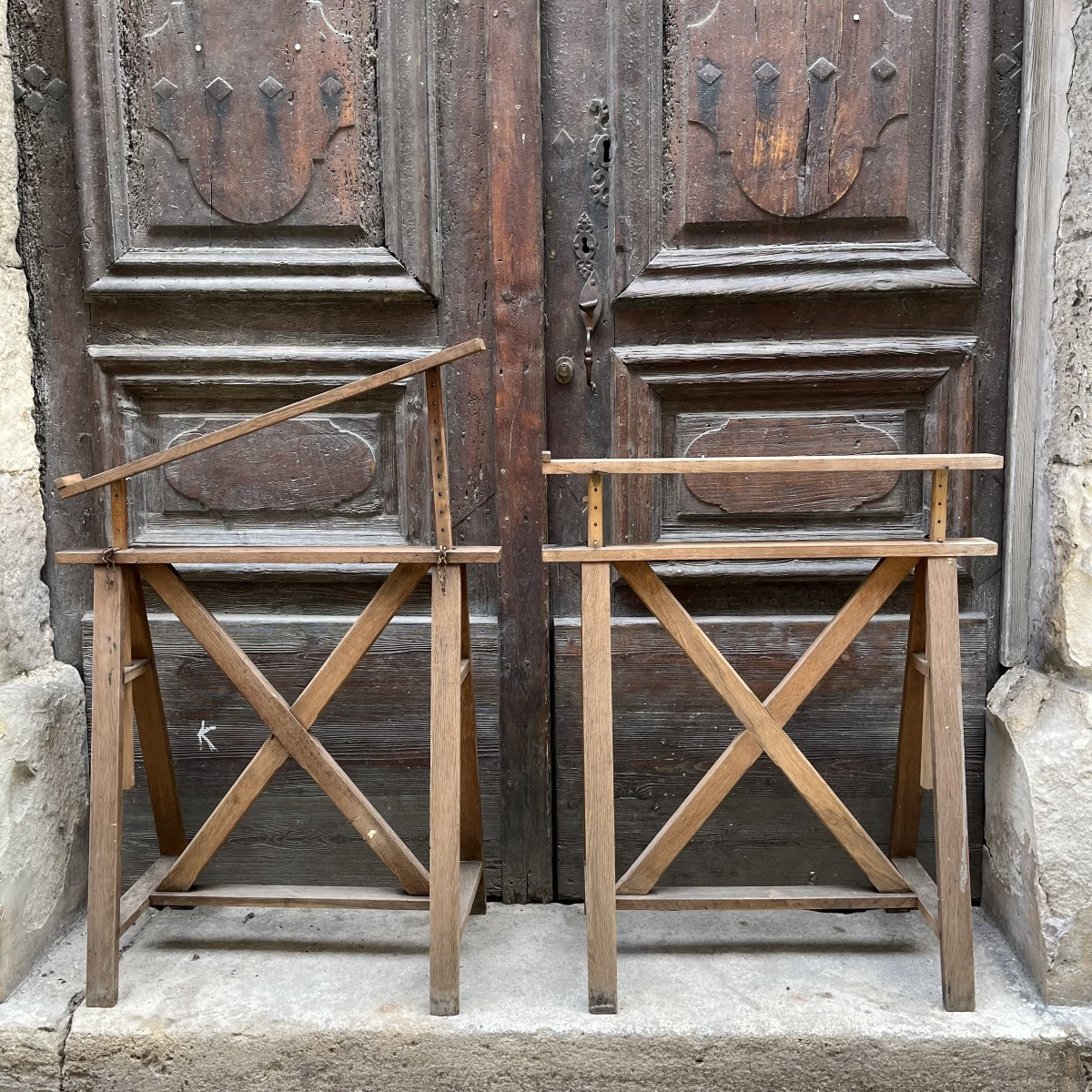 Paire de tréteaux d'architecte en chêne, XXe