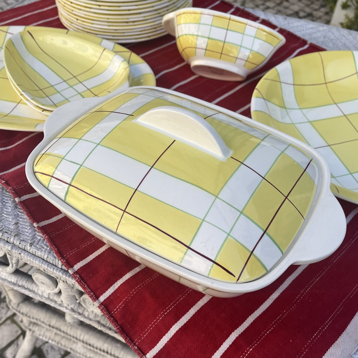 Salins Dinner Service, Hossegor Model, Yellow, 21 Pieces, 1950-60s-photo-1