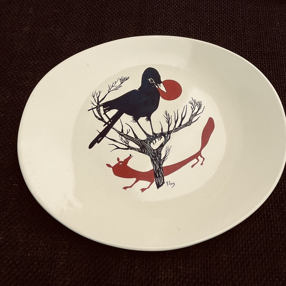 Série de 6 assiettes "le corbeau et le renard " d’Yvonne Cruaz, Salins-photo-2