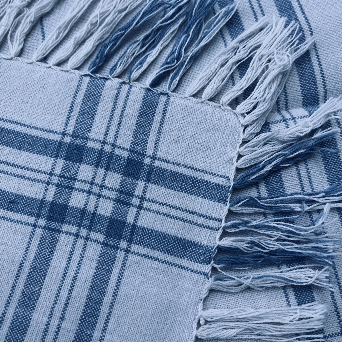 Napkins With Blue Stripes And Fringes -photo-3