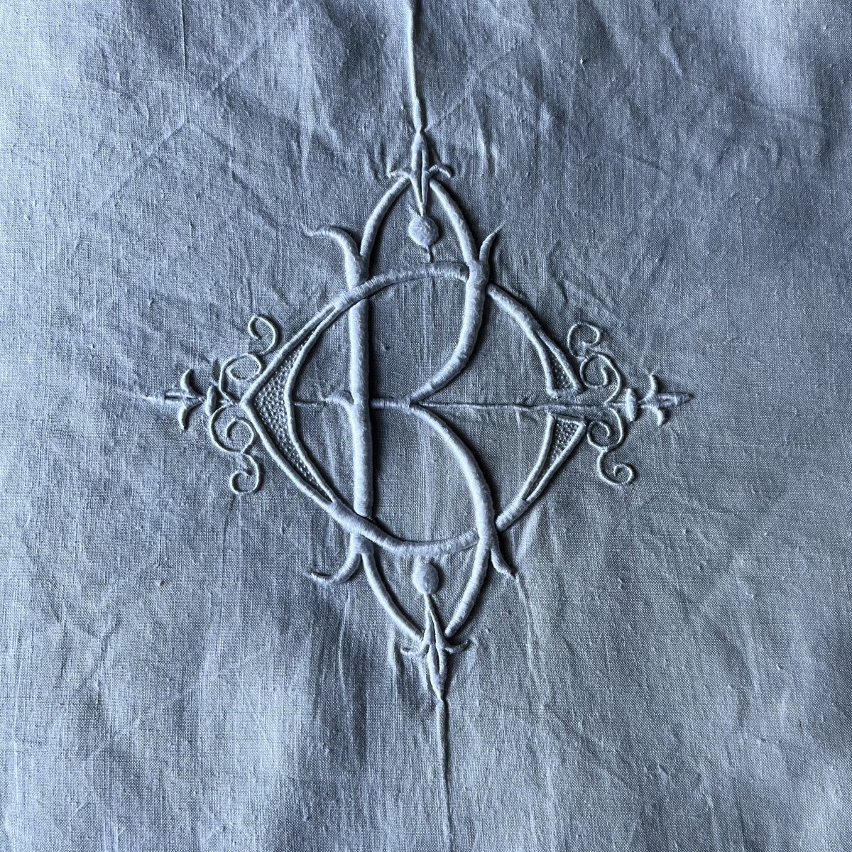 Embroidered Linen Tablecloth, Monogrammed "cb" Or "bc," Circa 1930-photo-3