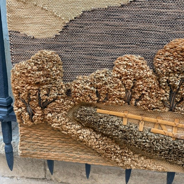 Tapisserie murale "paysage en montagne" en jute et laine vers 1970-photo-3
