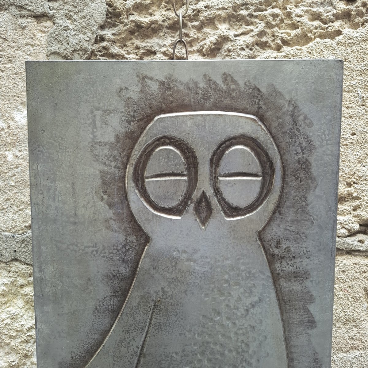 Repoussé Metal Wall Plaque Featuring An Owl Design, Circa 1970-photo-2