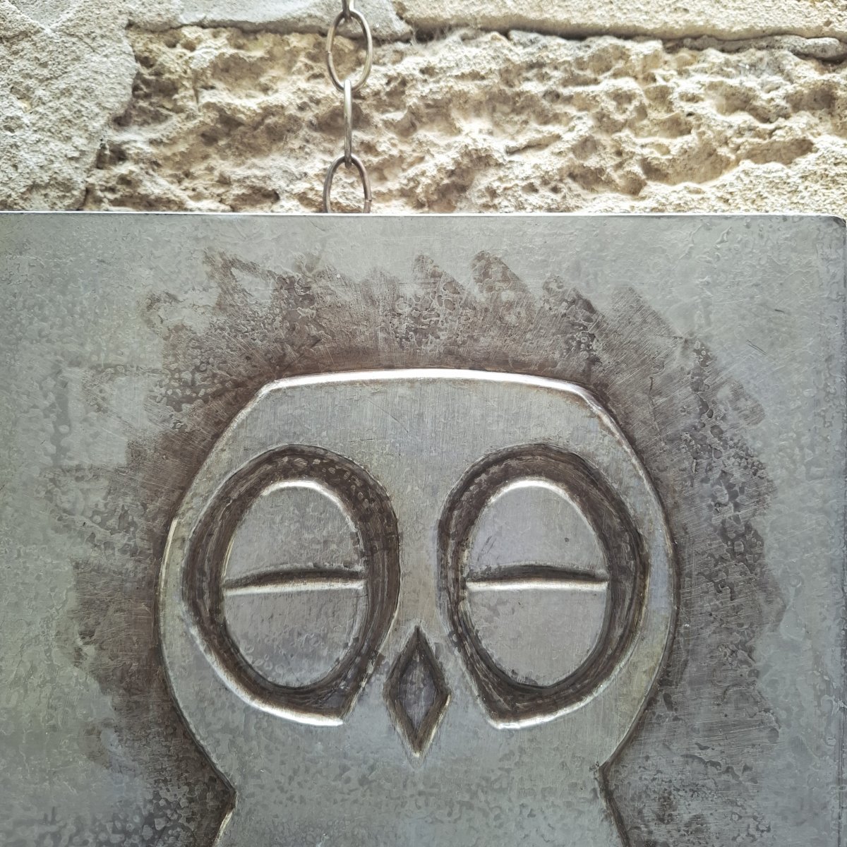 Repoussé Metal Wall Plaque Featuring An Owl Design, Circa 1970-photo-1