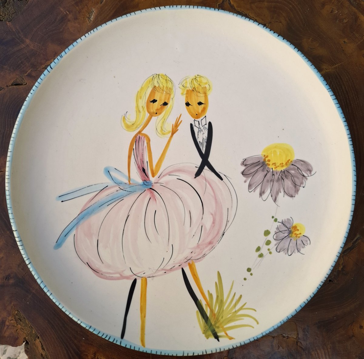 Plat décoratif, de l’atelier Cerennes à  Vallauris circa 1950
