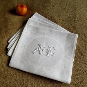 4 serviettes anciennes en lin damassé monogrammées AF fin XIX°