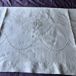Drap brodé en lin, monogrammé CB ou BC vers 1930