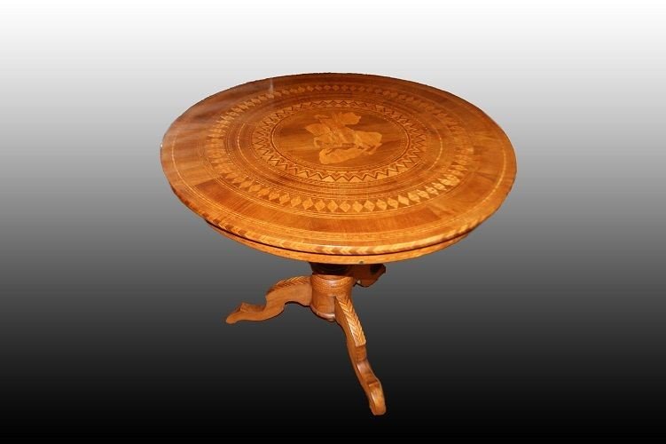 1800s Sorrento San Giorgio And Drago Table In Richly Inlaid Walnut