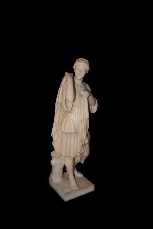 Beautiful French Marble Sculpture From The 1800s Depicting A Lady-photo-2