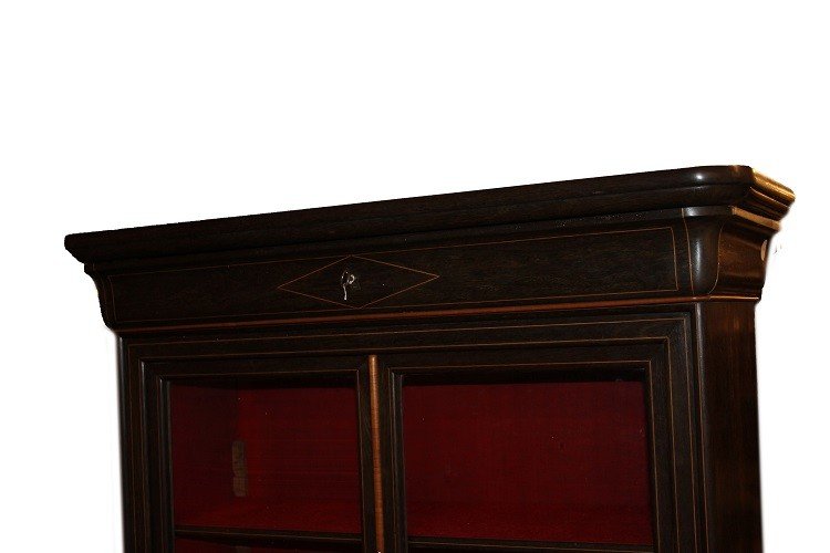 French Bookcase Display Cabinet From The 1800s, In Carlo X Style, Made Of Ebony Wood With Inlay-photo-3