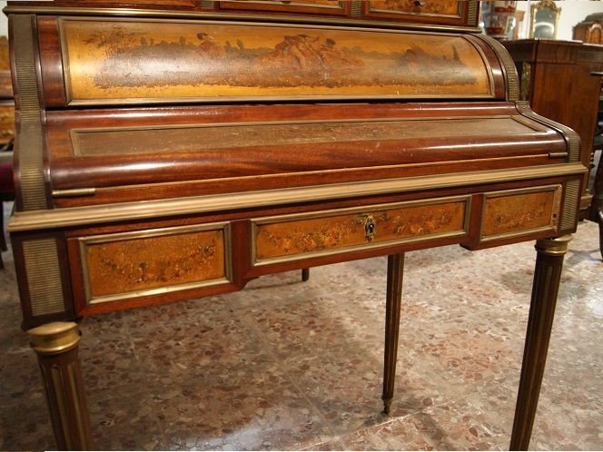 Bureau Français à Enroulement, En Acajou, Du Milieu Des Années 1800 De Style Louis XVI Avec Des-photo-1