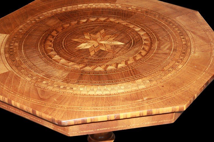 Sorrentine Octagonal Table From The First Half Of The 1800s With A Richly Inlaid Top-photo-2