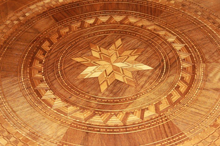 Sorrentine Octagonal Table From The First Half Of The 1800s With A Richly Inlaid Top-photo-3