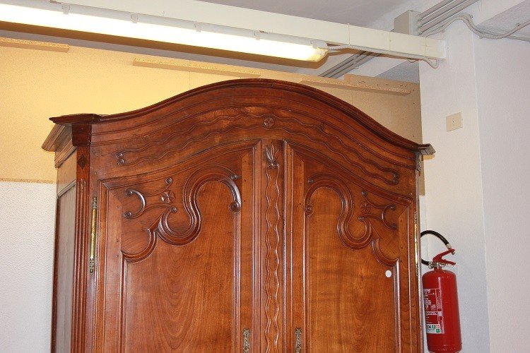 Armoire De Style Provençal Français En Bois De Cerisier De La Fin Du XVIIIe Siècle-photo-2