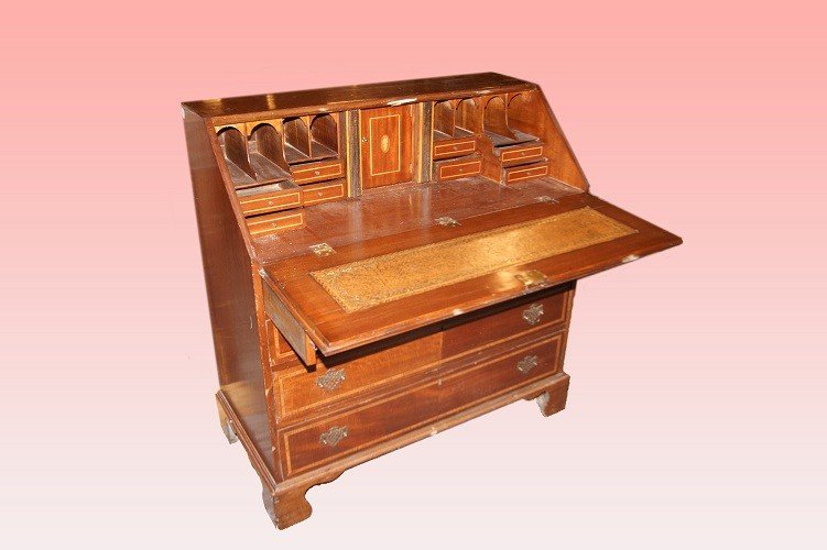 Victorian-style 19th-century Mahogany Wood Flip-top Table With Inlays-photo-1