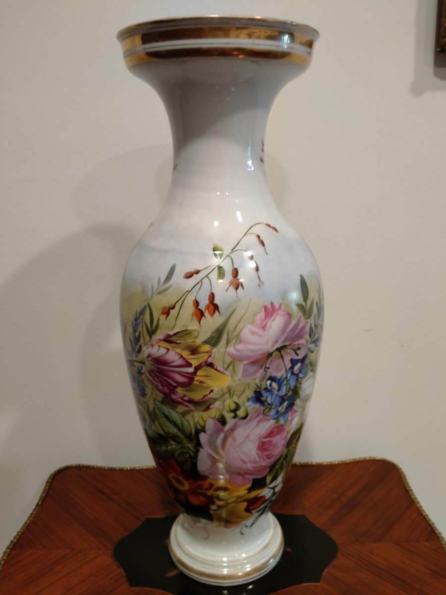 Ensemble De Deux Vases De La Vieille Paris Décorés Des Années 1800, Blancs Avec Motifs Floraux-photo-3