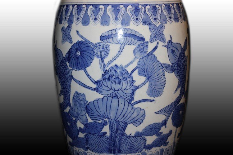 Chinese Medium-sized Vase From The Early 1900s In White Porcelain Decorated In Blue-photo-3