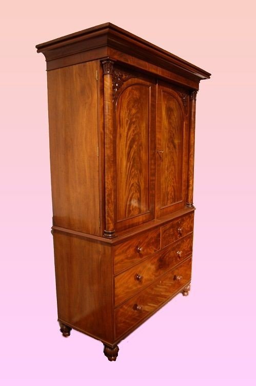 Small English Regency-style Chest Of Drawers From The Early 1800s, Made Of Mahogany Wood-photo-4