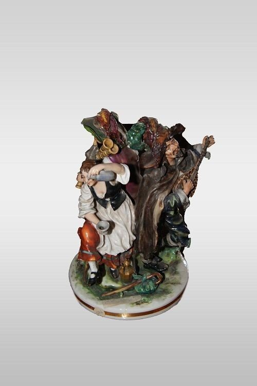 Italian Porcelain Sculpture From Capodimonte Musicians Of The 1800s