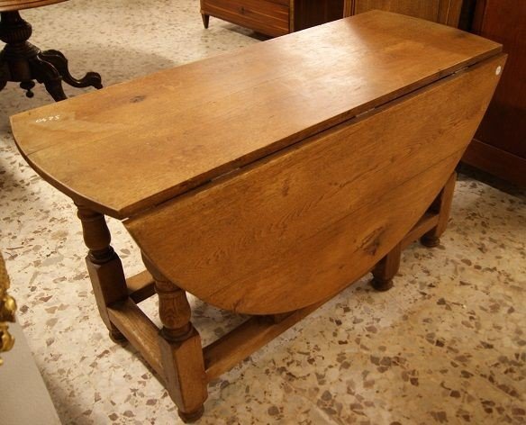Oval Finned Table, French, Mid 1800s In Solid Oak. Removable Feet To Support The Flaps-photo-3