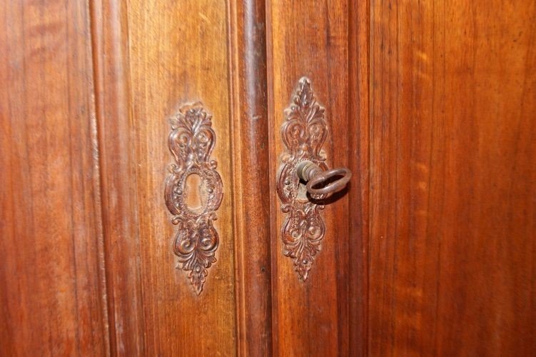 Large French Wardrobe From The First Half Of The 19th Century, Louis Philippe Style, In Walnut-photo-4